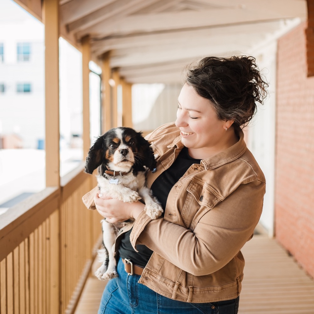 Meet your Posher, Joy